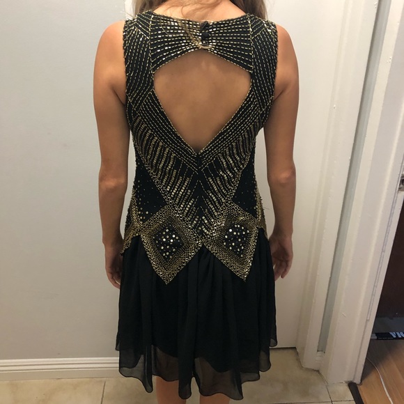 Frock and Frill Beaded Flapper Style Dress - Picture 7 of 7